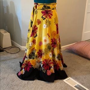 Beautiful flowy maxi skirt